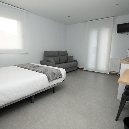 Apartamentos Puerta De Occidente Cornellana Eksteriør bilde