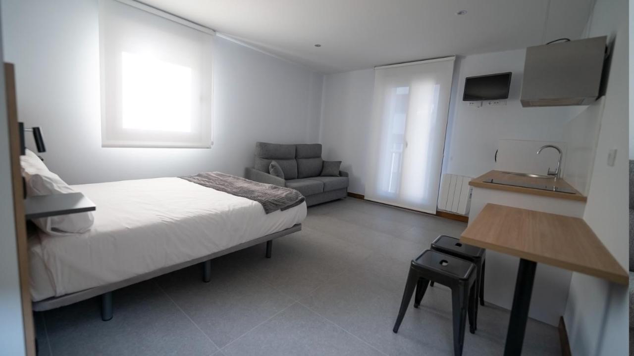 Apartamentos Puerta De Occidente Cornellana Eksteriør bilde