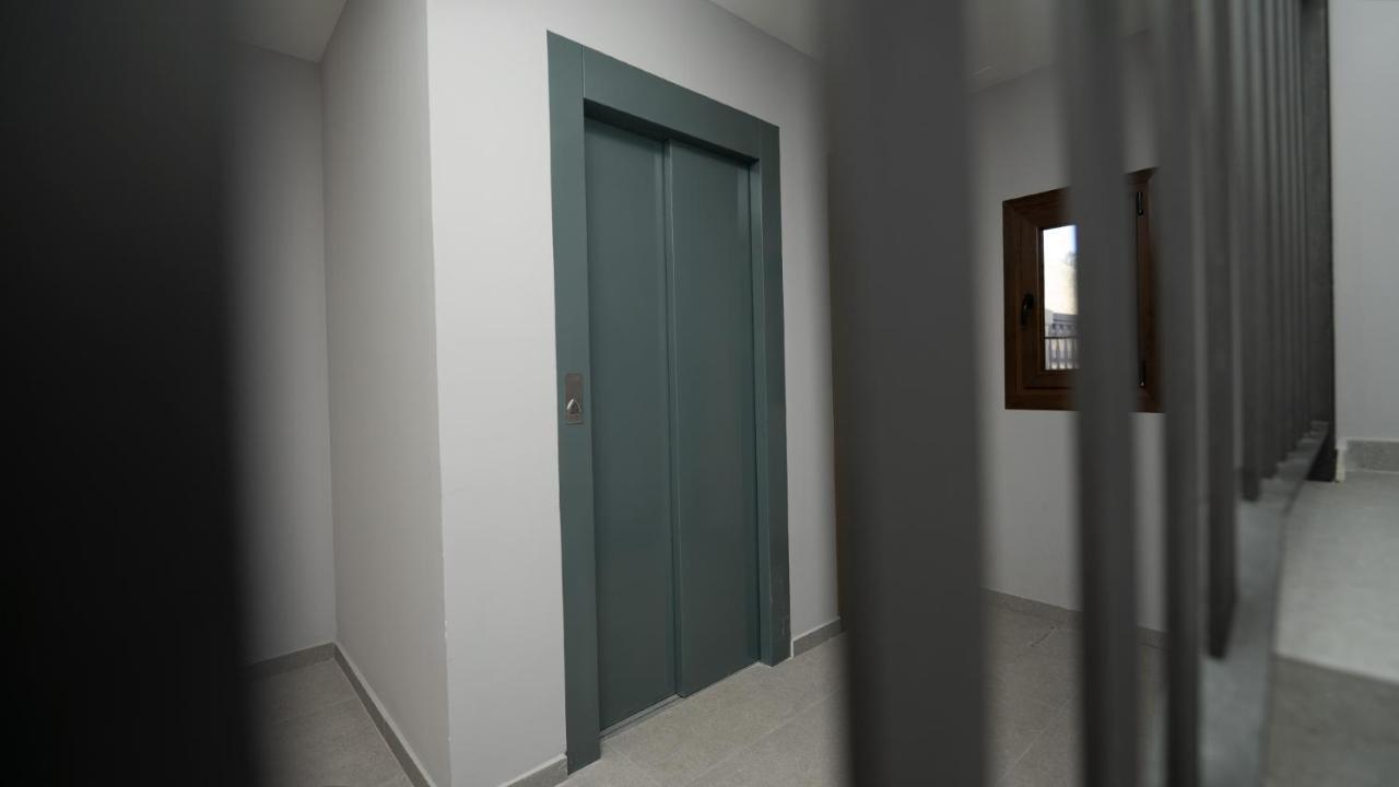 Apartamentos Puerta De Occidente Cornellana Eksteriør bilde