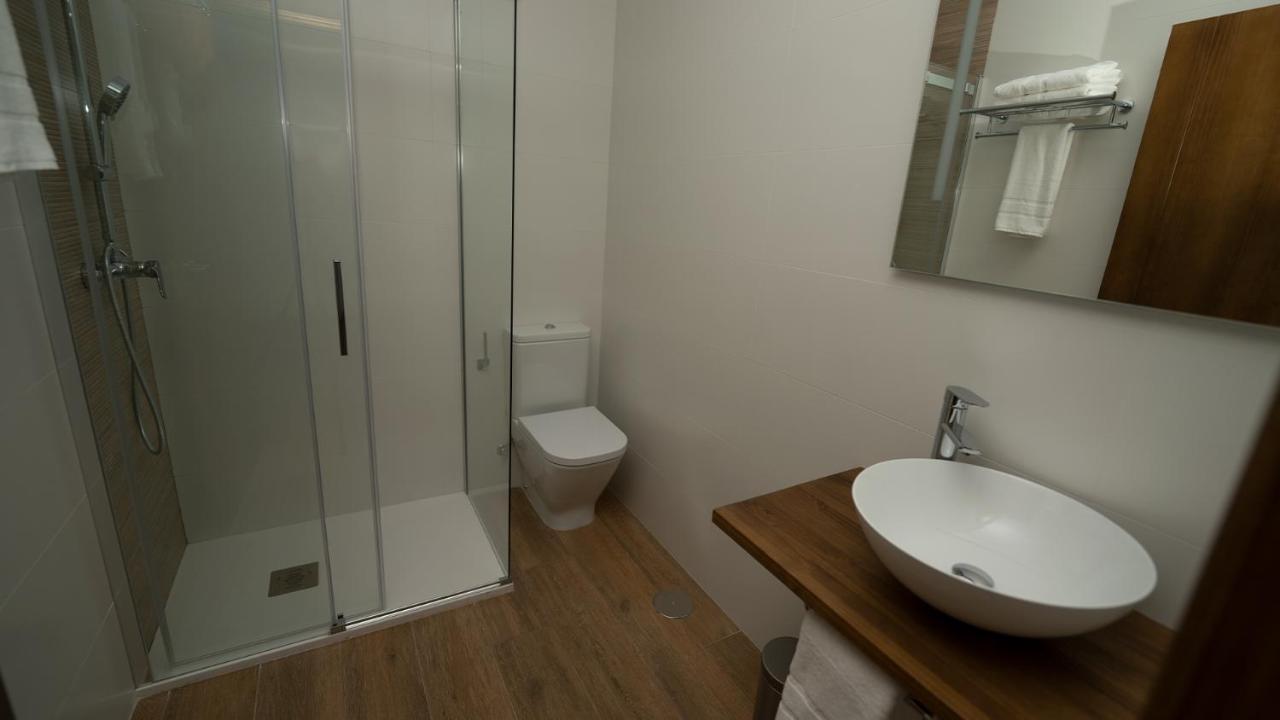 Apartamentos Puerta De Occidente Cornellana Eksteriør bilde